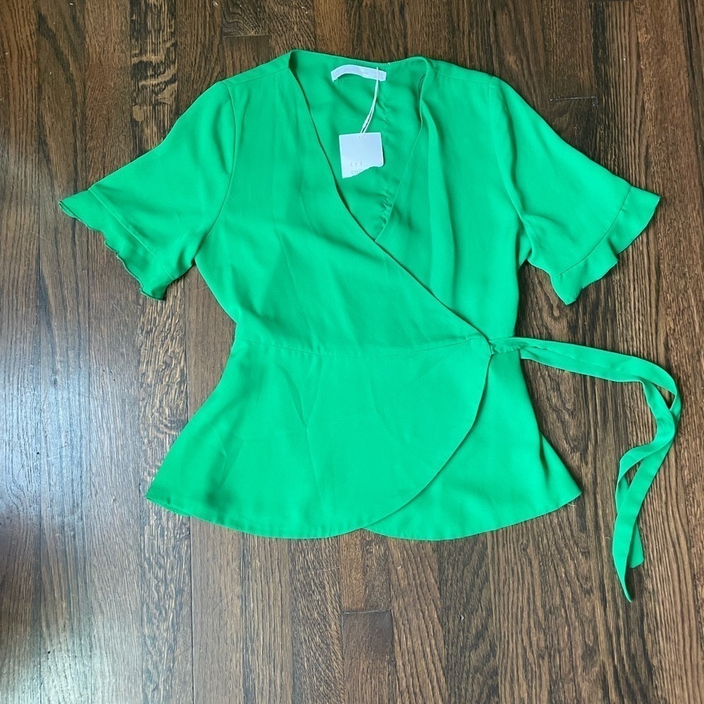 Zara NWT green wrap top
